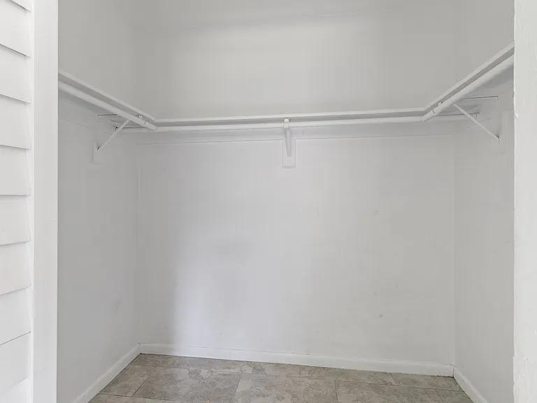 4305 SW Santa Barbara Pl — Photo 7