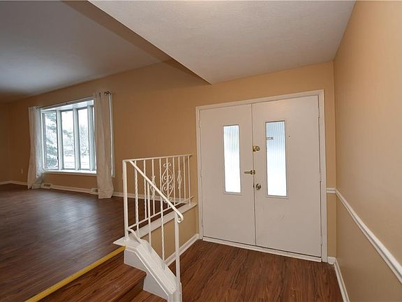 2nd image of 1890 Bromton Dr