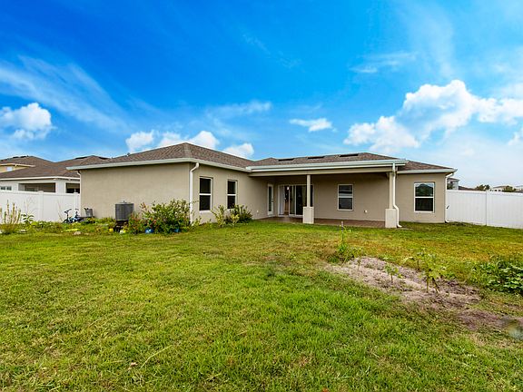 4th image of 308 Blue Lake Cir