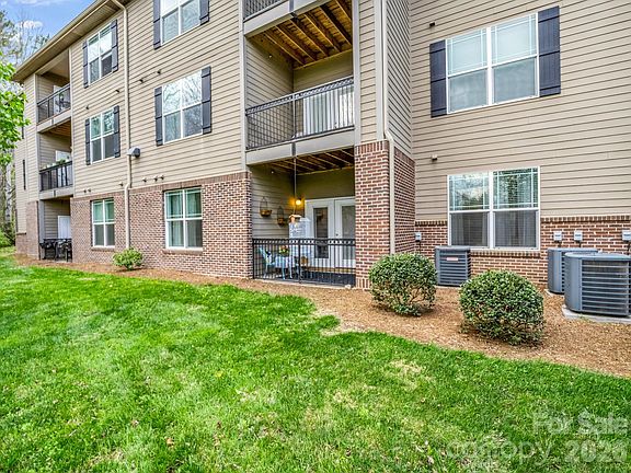 5th image of 142 Brickton Village Cir #106