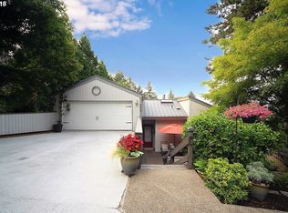 979 Devon Ln, Lake Oswego, OR 97034