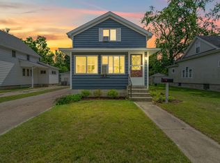 15 Rippon Ave, Hillsdale, MI 49242