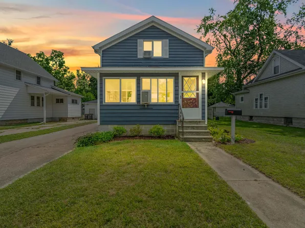 15 Rippon Ave, Hillsdale, MI 49242