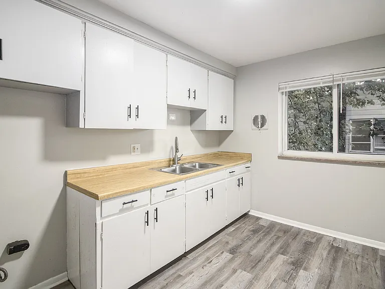 19421 Moross Rd #2 — Photo 7