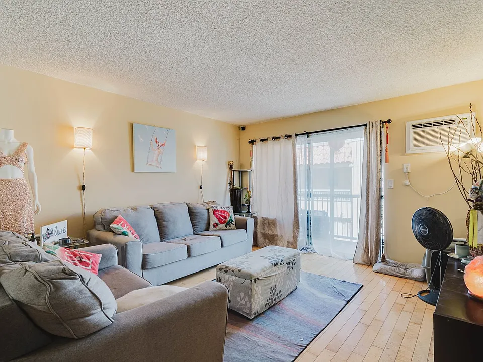 18307 Burbank Blvd #233