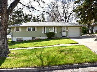 303 N Jackson Ave, Pierre, SD 57501