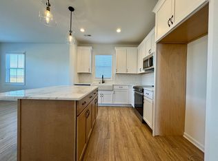 2016 Kyles Way, Blacksburg, VA 24060