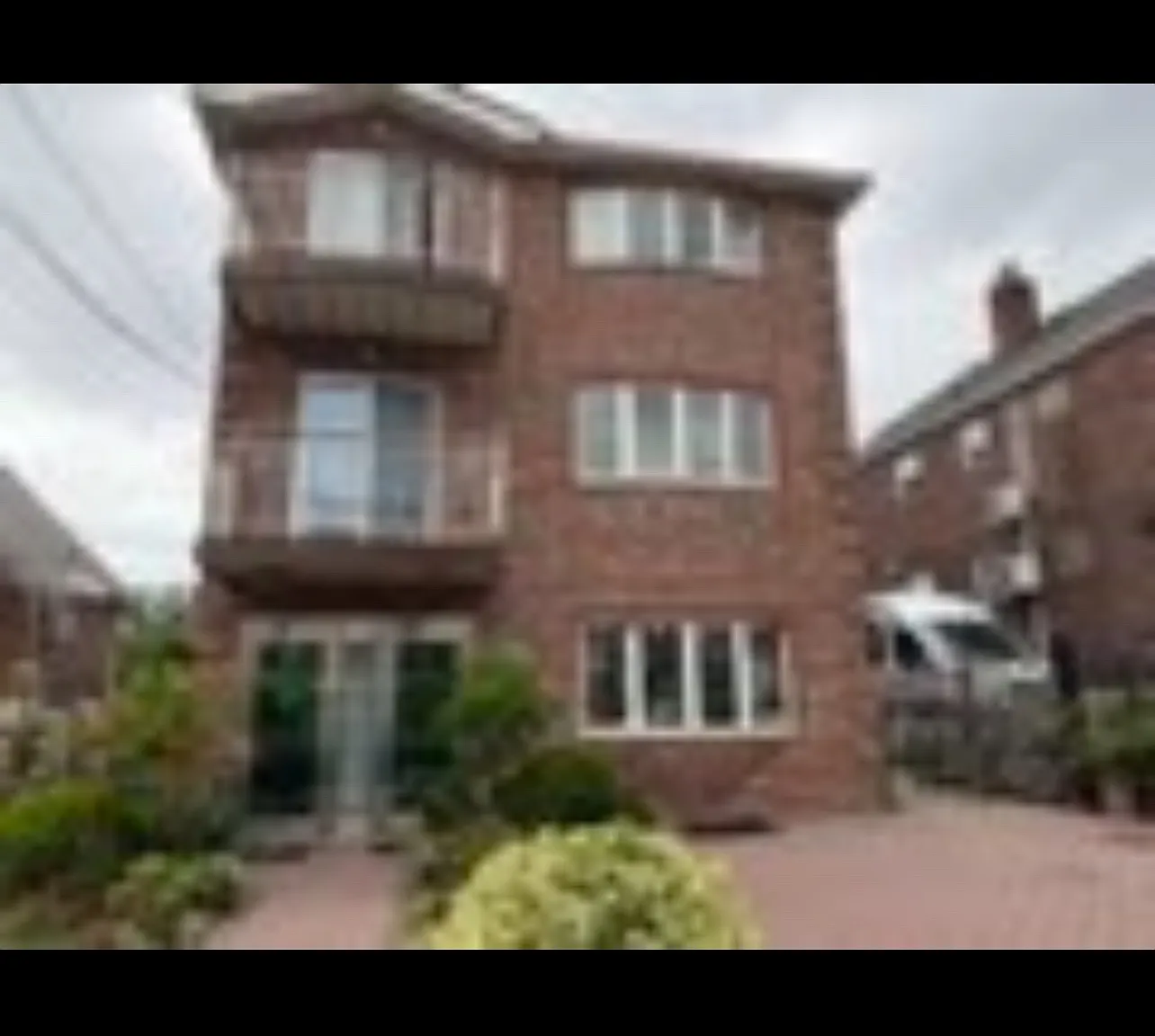 3 bed, 4000 sqft, $800 — Photo 2