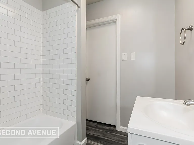 3302 Broadwell Ave — Photo 19