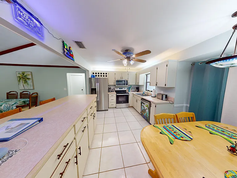 1819 Juniper Dr — Photo 7