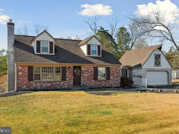 1811 Old Sumneytown Pike, Harleysville, PA 19438