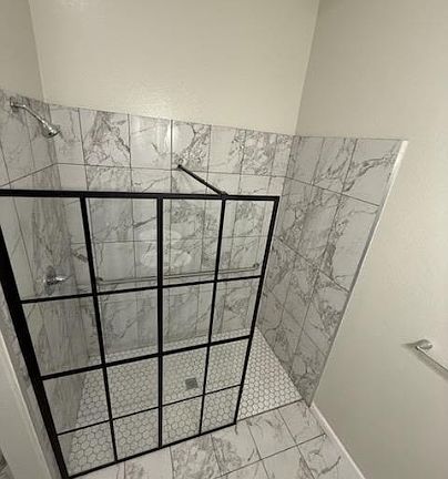5th image of 910 Broad St #104