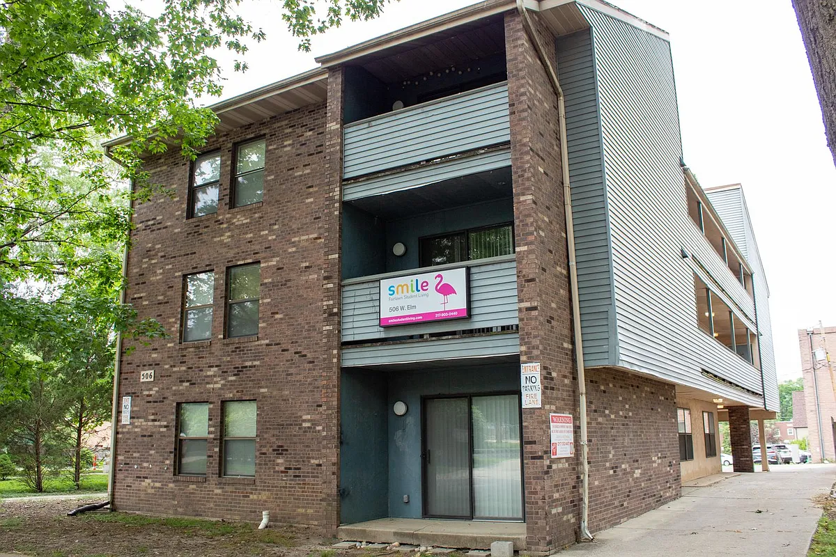Building Photo - 506 W Elm St