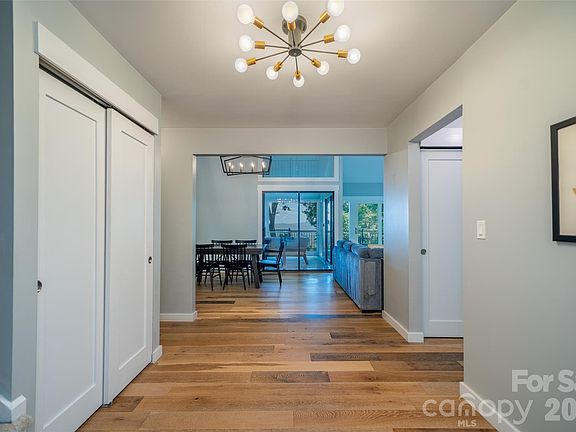 4th image of 27 Walnut Dr