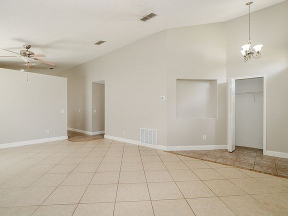 5th image of 4159 Shadow Creek Cir