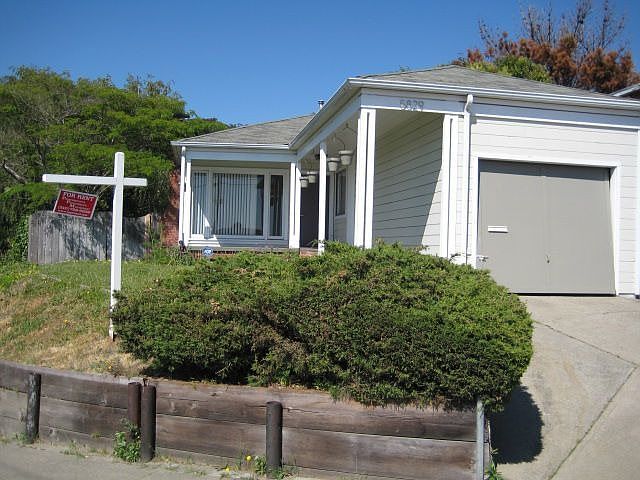 1st image of 5829 Arlington Blvd