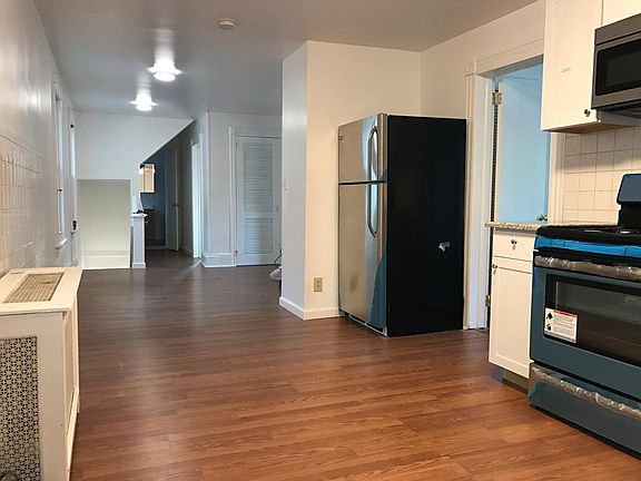 2nd image of 176 Valley St Floor 2