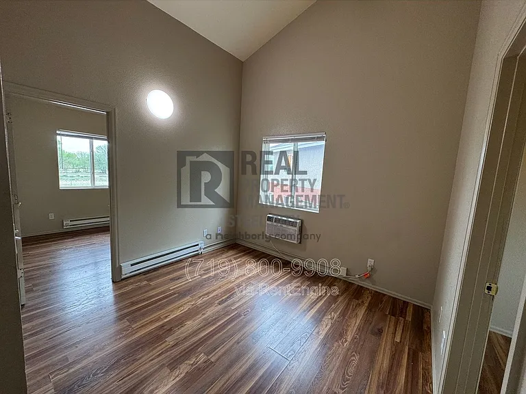1717 Oakshire Ln #D — Photo 7
