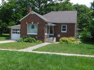 908 Elm St, Grinnell, IA 50112