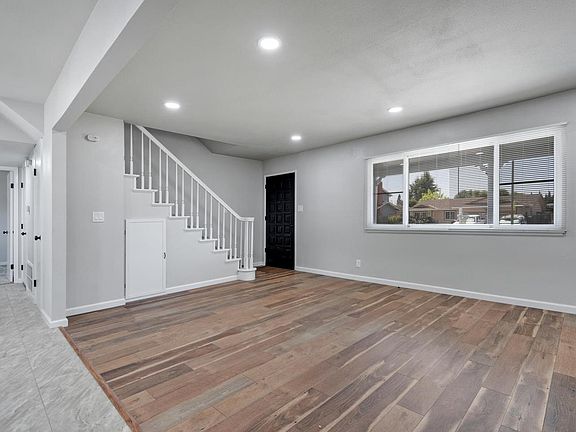 4th image of 2130 Warmwood Ln