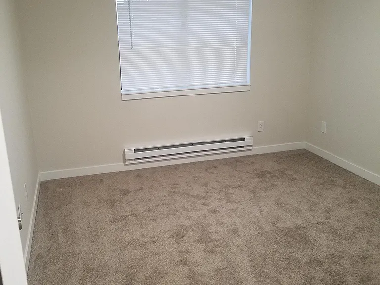 2832 D Pl SE #D — Photo 10