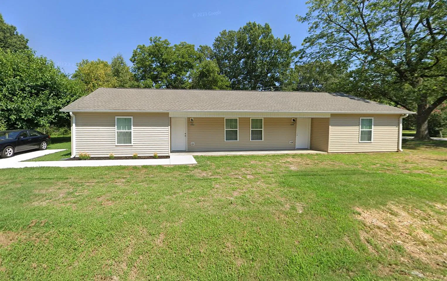 2 bed, 828 sqft, $1,249 — Photo 1