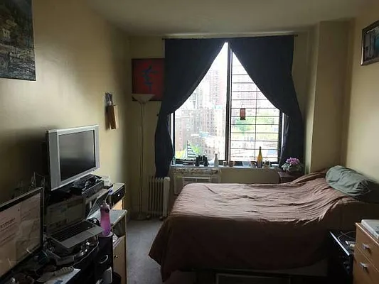 Rented by Maven Realty New York LLC | media 7