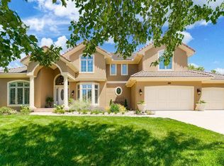 8703 Pine St, Lenexa, KS 66220