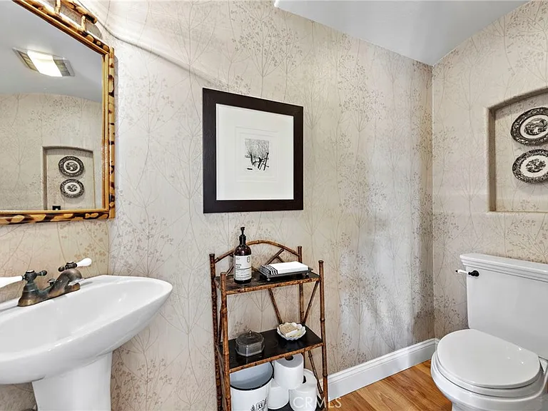 20 Cape Danbury — Photo 26