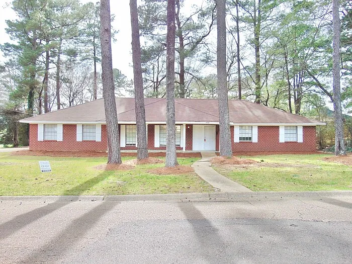 5958 Lake Trace Cir — Photo 1