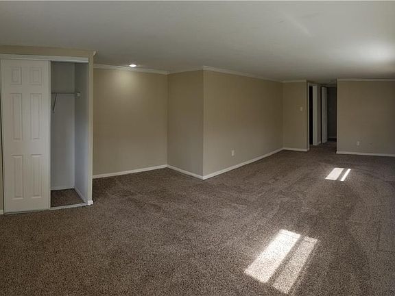 4th image of 6012 8th Ave N