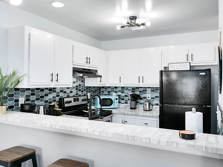 Oasis - 3165 South St. — Photo 49