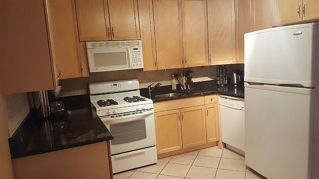 1st image of 1115 Holiday Ln APT 13