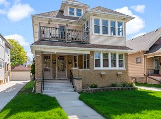 2560 N 61st St, Milwaukee, WI 53213