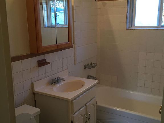 5th image of 1290 Richmond Ave APT 4A