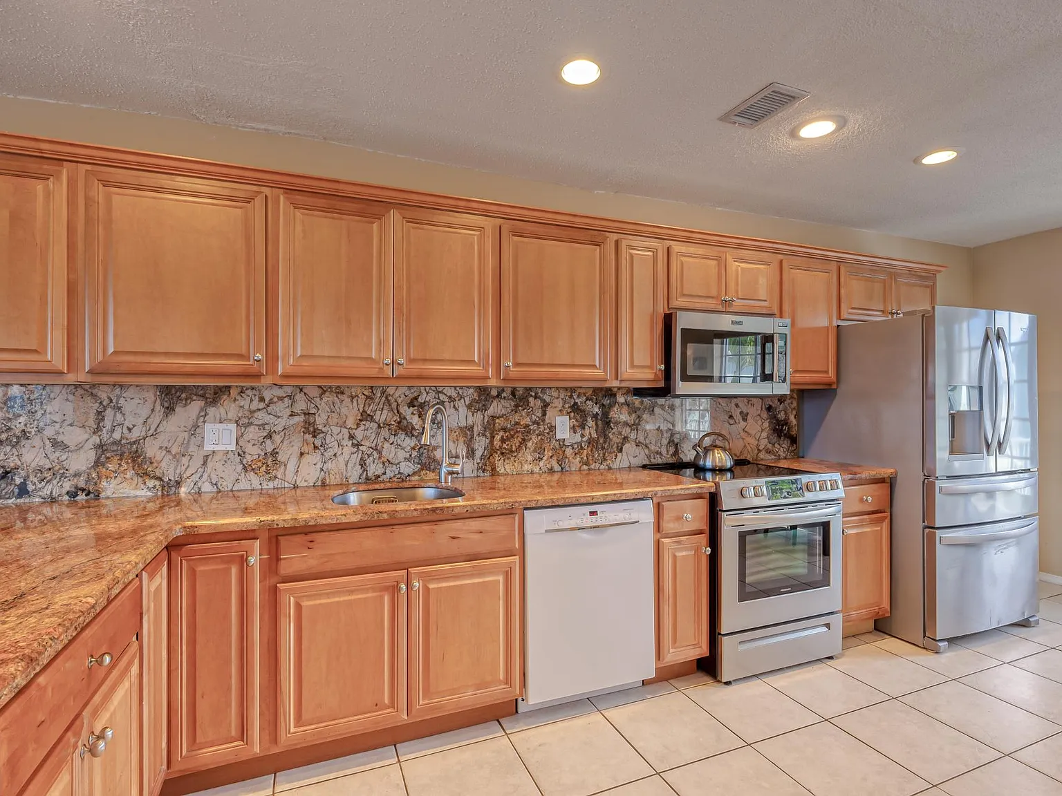 5400 N Ocean Blvd — Photo 4