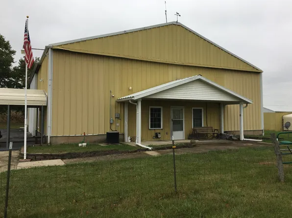 16117 Morning Star Ln, Brighton, IL 62012