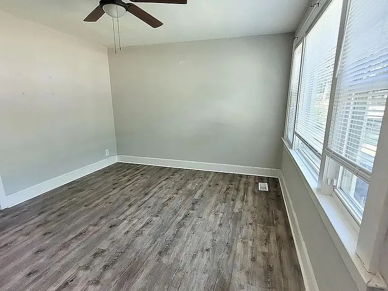 802B Park Ave — Photo 6