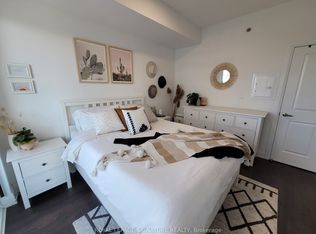 55 Speers Rd #Lph10, Oakville, ON L6K 0H9