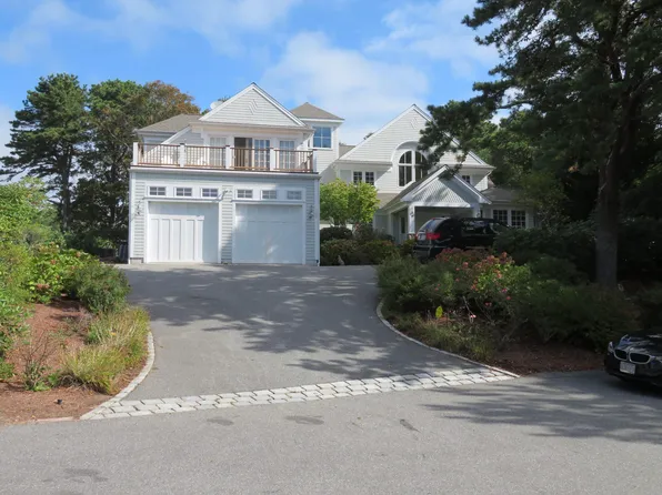 236 Glenneagle Drive, Mashpee, MA 02649
