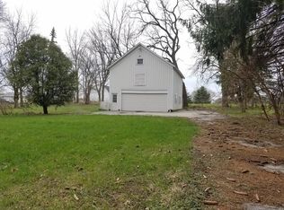 5107 Barnard Mill Rd, Ringwood, IL 60072