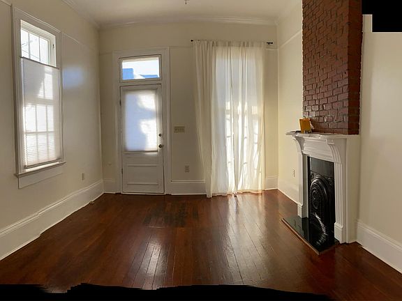 5th image of 1027 Thalia St