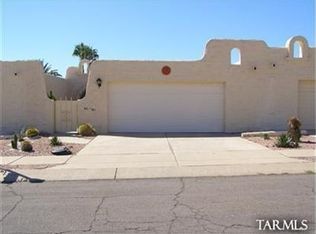 871 W Calle Del Regalo, Green Valley, AZ 85614