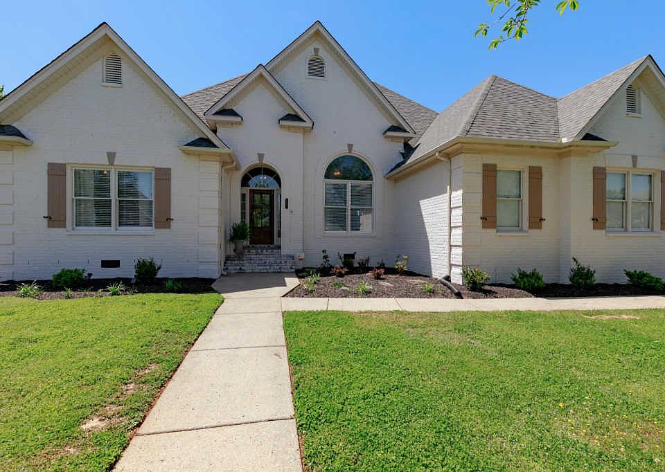 1st image of 2443 Amber Glen Dr