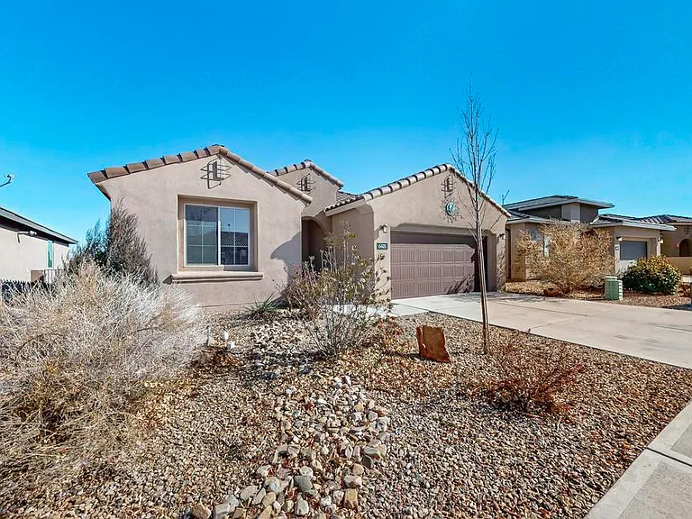 6405 Kings Canyon Cv NE — Photo 5