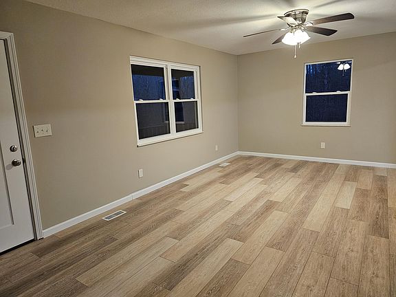 4th image of 1724 Euchee Chapel Rd