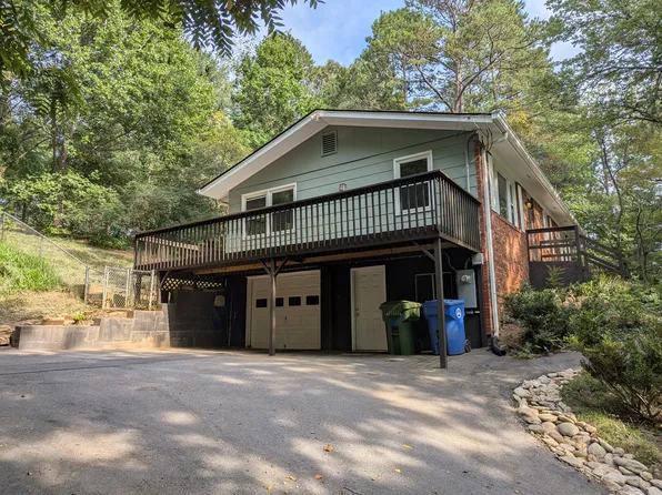 17 Lakeside Dr, Asheville, NC 28806