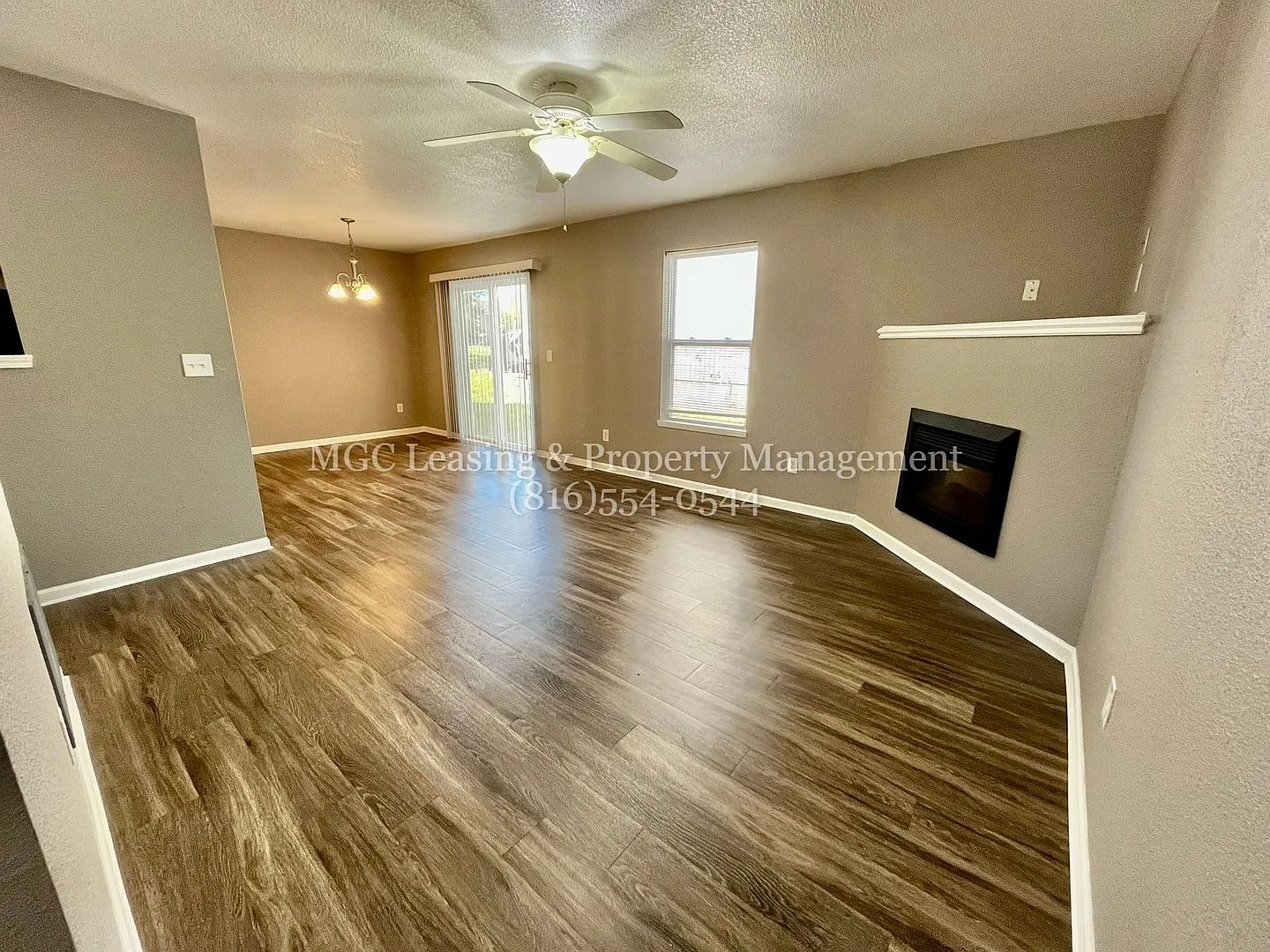 3101-3103 NW Gateway Dr — Photo 2