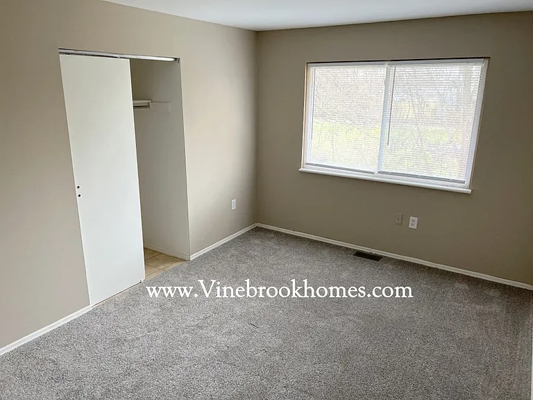 3591 Golden Meadows Ct — Photo 13