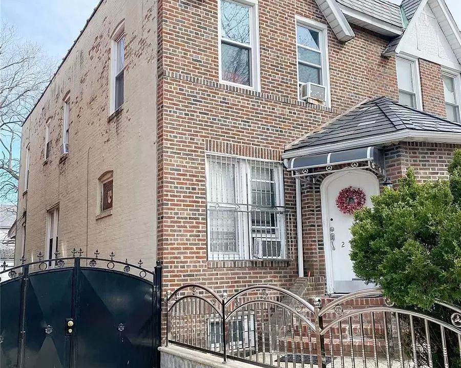 1st image of 2545 83rd St